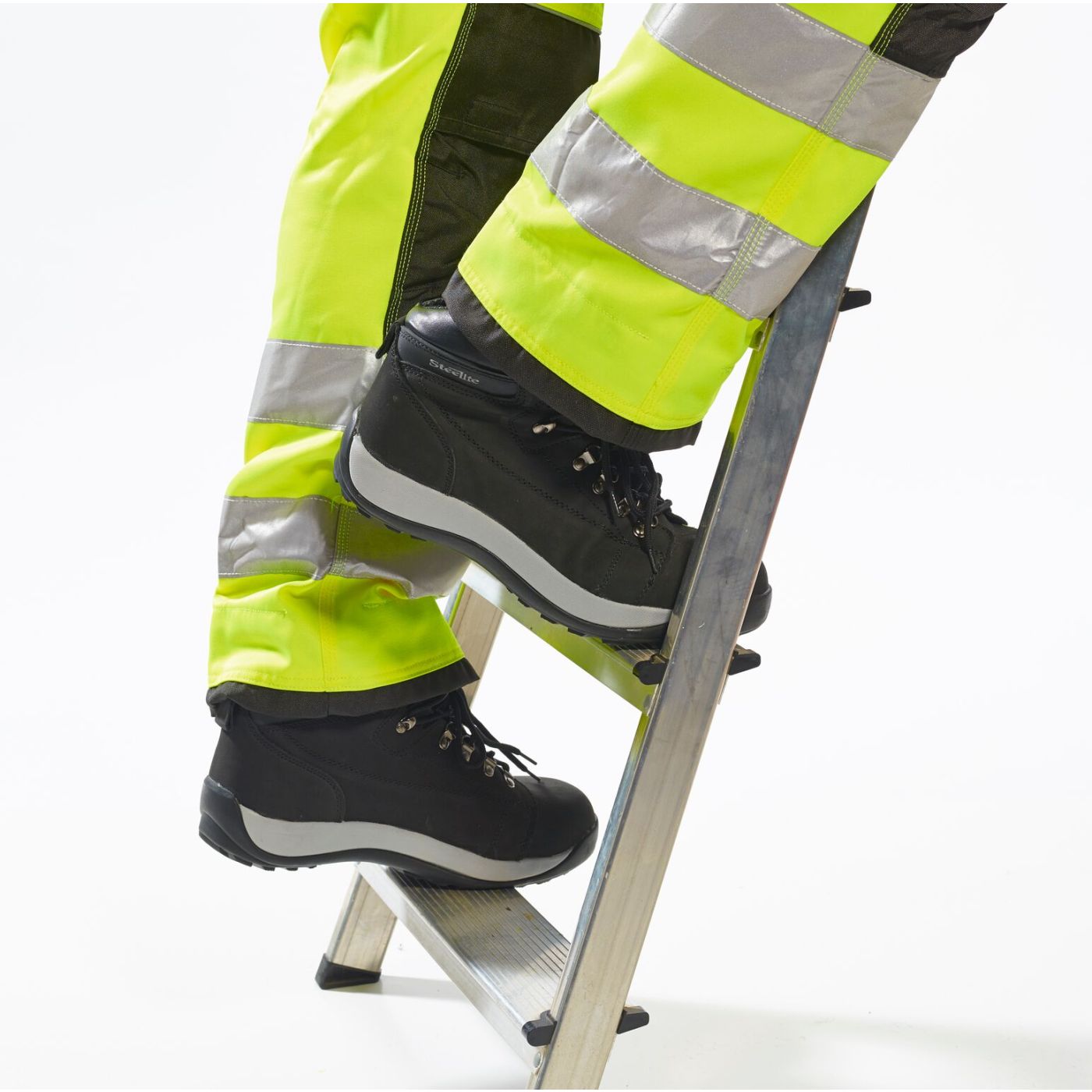 FW31 - Steelite Mid Cut Nubuck Safety Boot