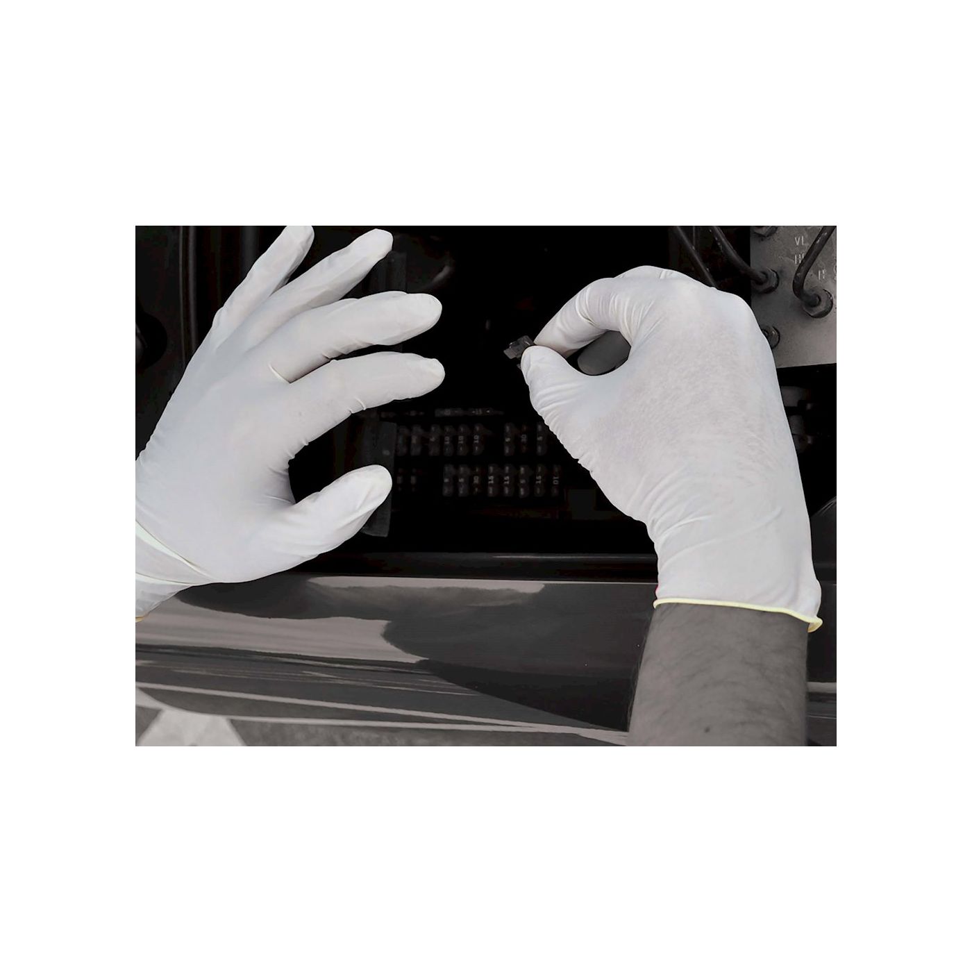 1020 - Latex Powder Free Disposable Glove Clear